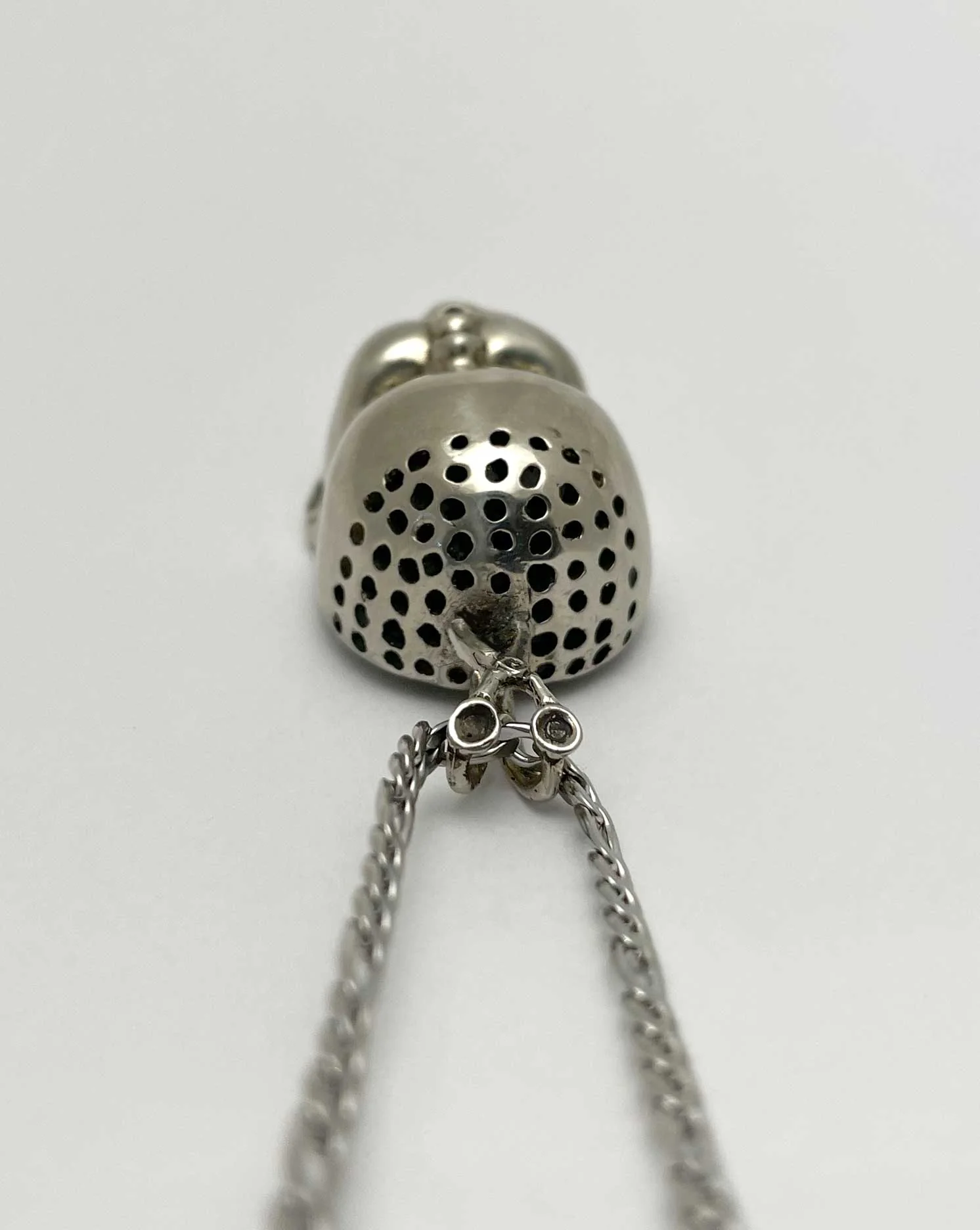 Baldie Doll Head Necklace - Image 3