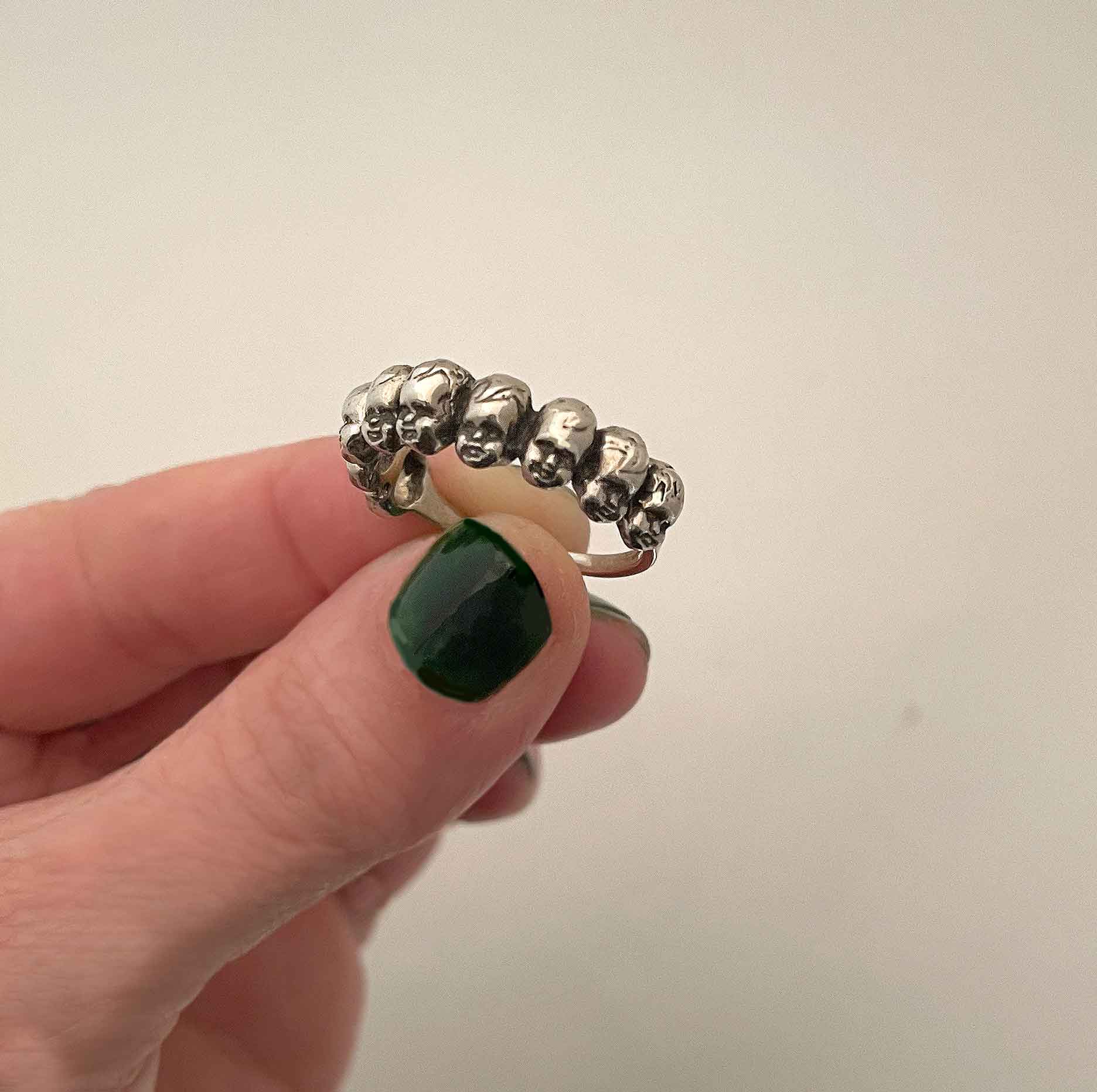 Eternity of Baby Doll  Heads Ring - Image 3