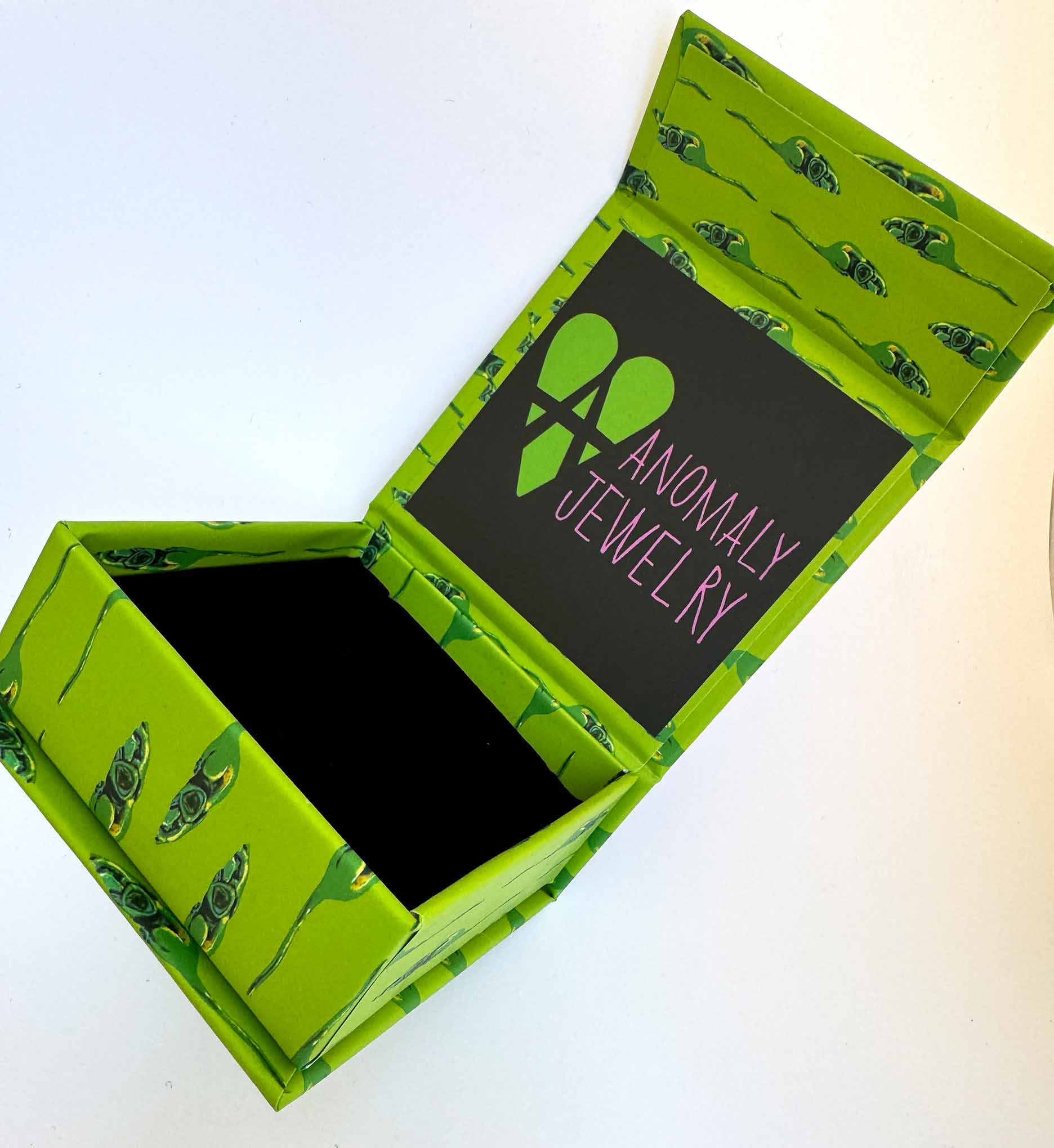 Anomaly Jewelry Gift Box Limited Edition - Image 2