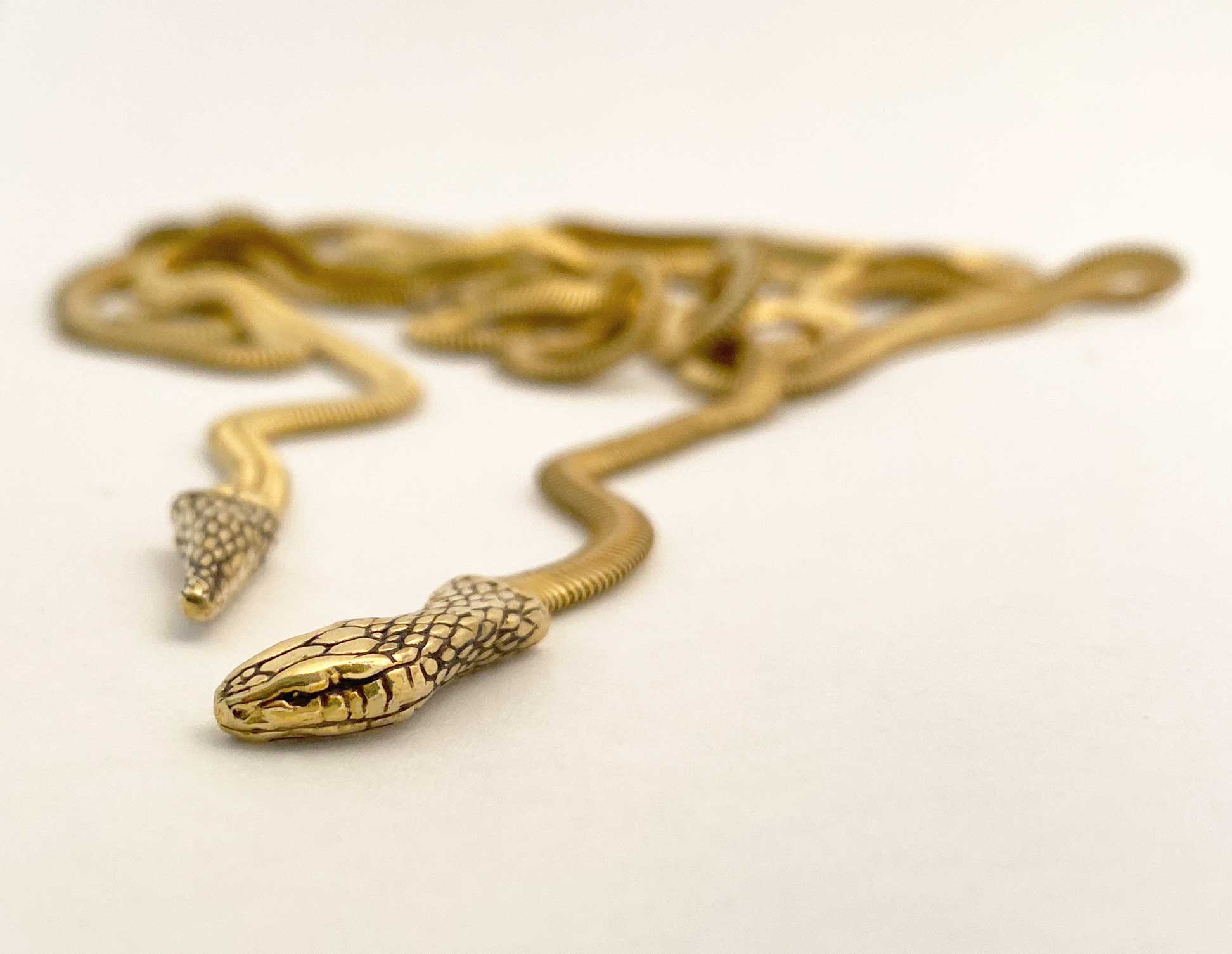 Snake Lariat Necklace in gold - Image 2