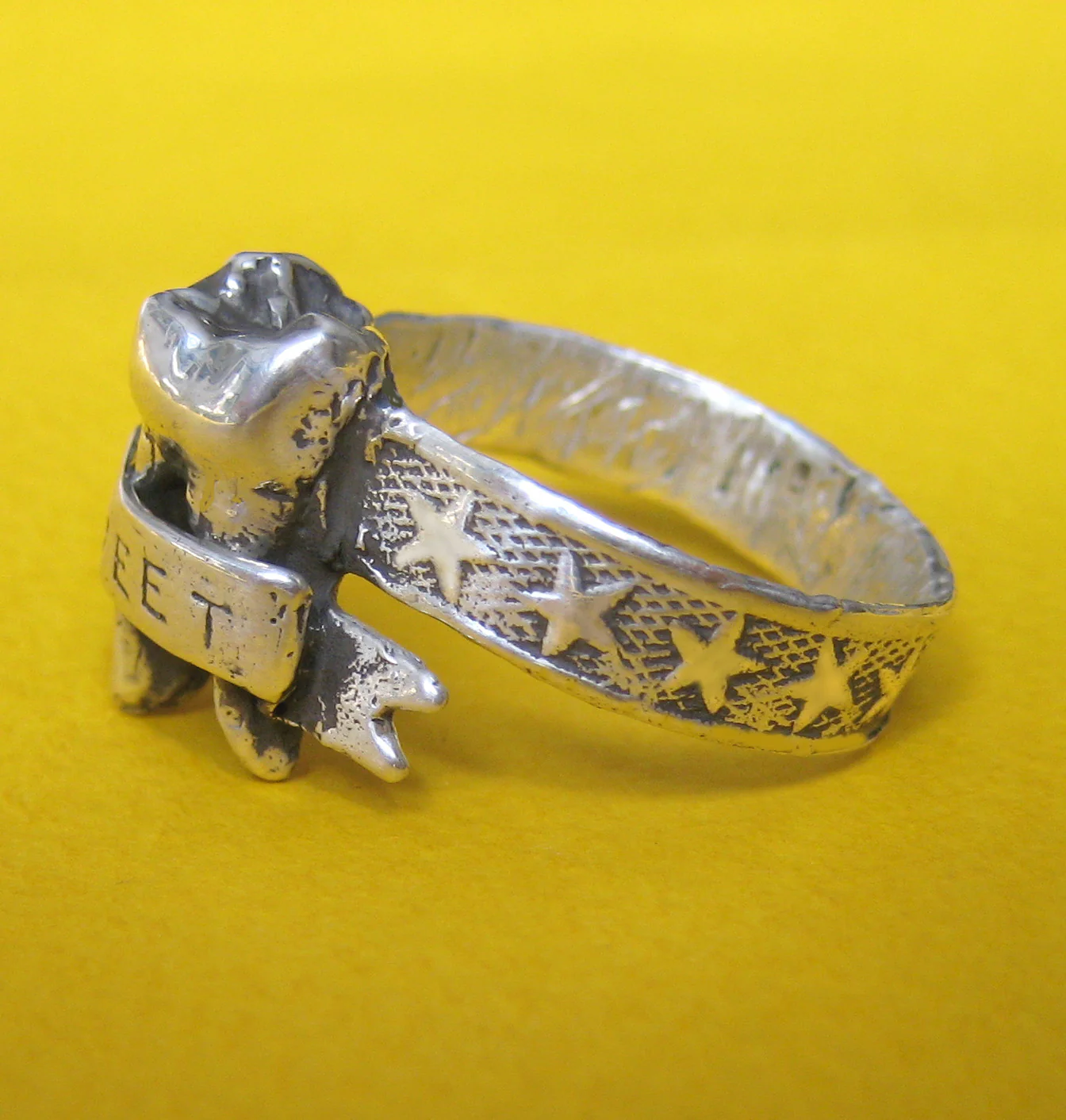 Sweet Tooth Ring - Image 2