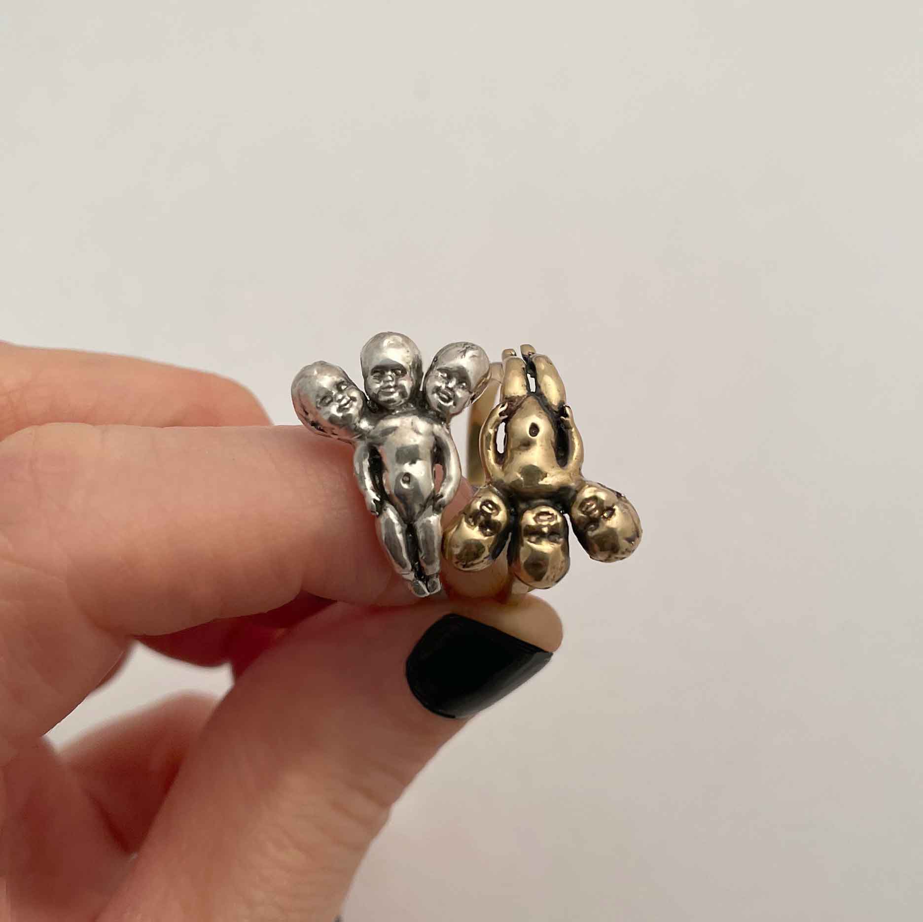 Three Headed Baby Ring Side - Image 5