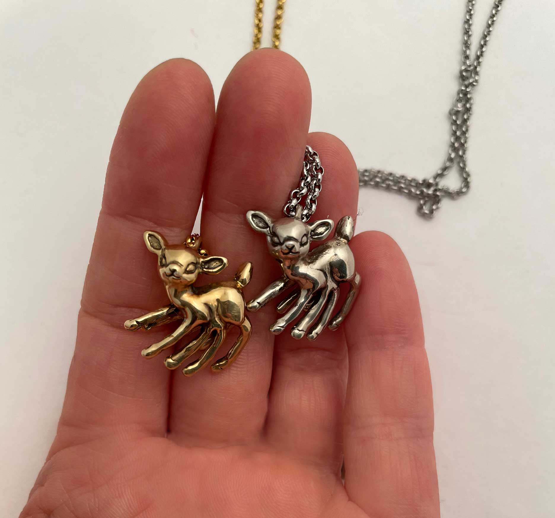 8 Legged Deer Necklace - Image 10